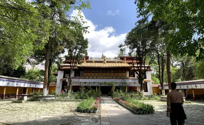 13 dalai lama palace