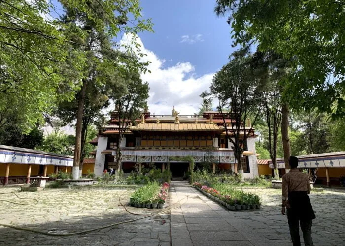 13 dalai lama palace