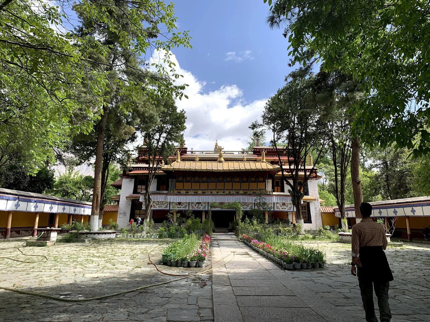 13 dalai lama palace