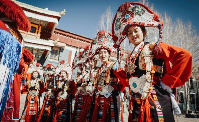 Tibetan girls