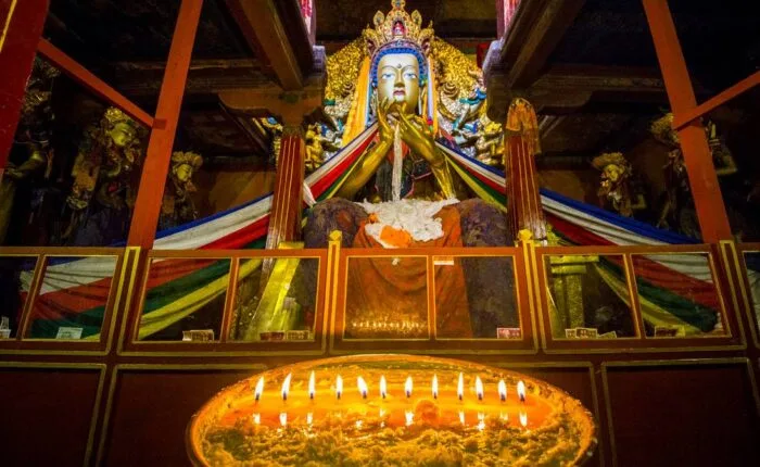 buddha statue