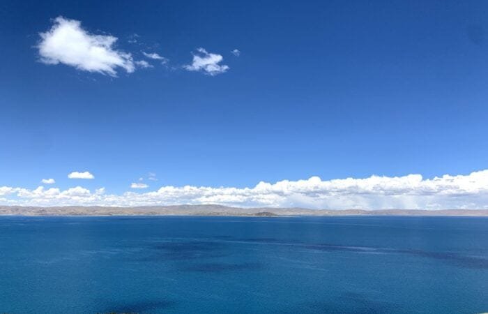 namtso lake blue sky