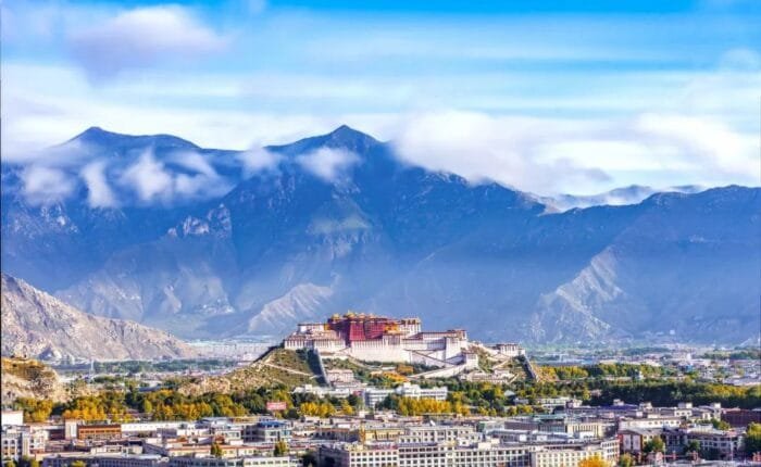potala whole view from far