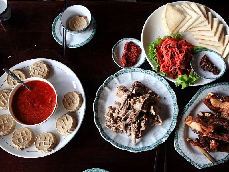 delicious tibetan food kSo8bA