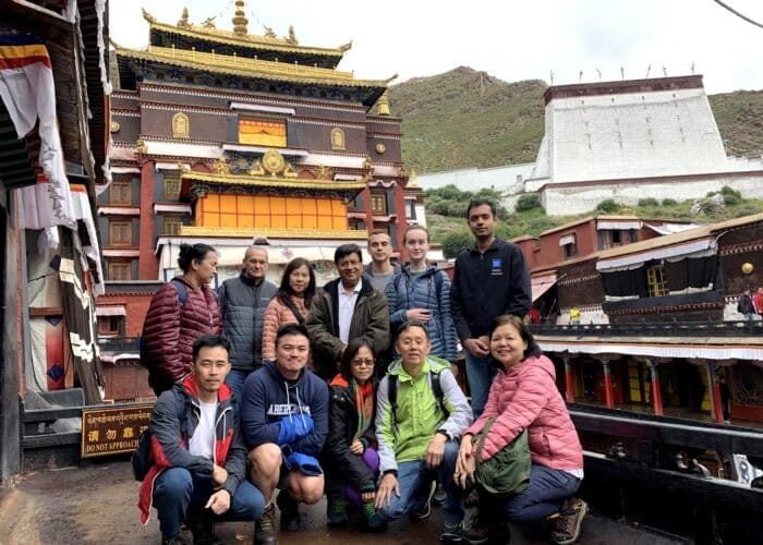 tourist at Tashilhunpo 