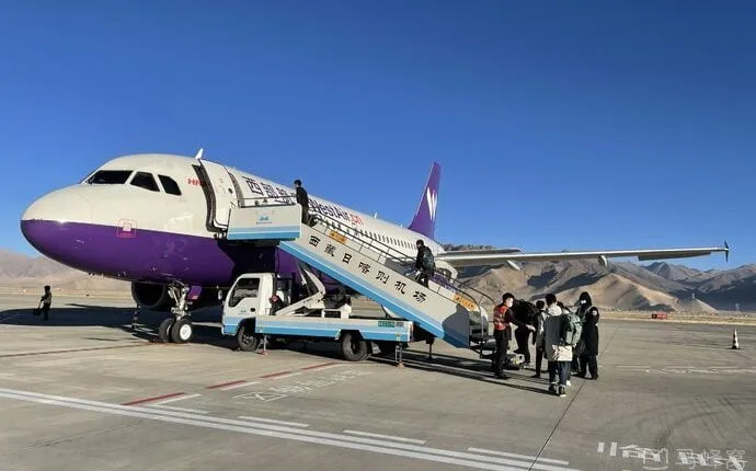 shigatse flight