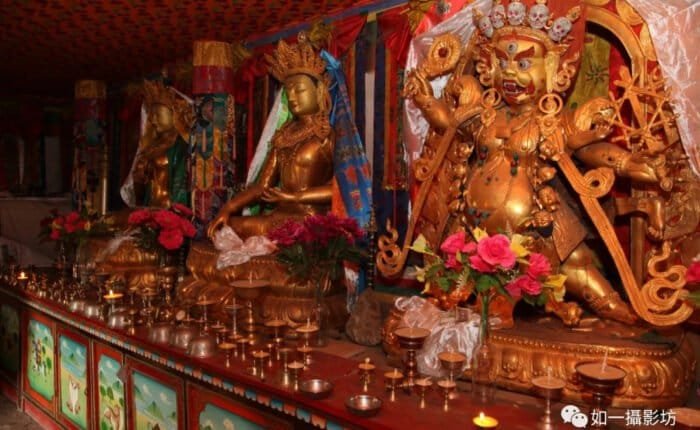 Statue in Bon Temple