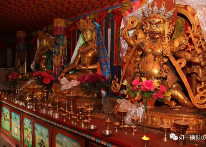 Statue in Bon Temple