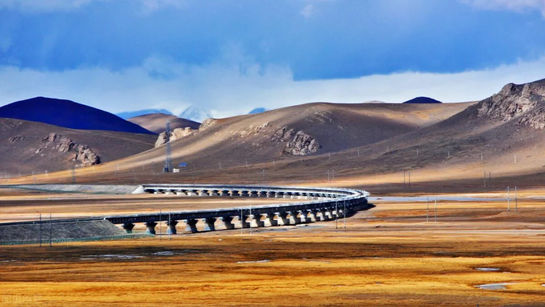 Xinjiang Tibet Railway 