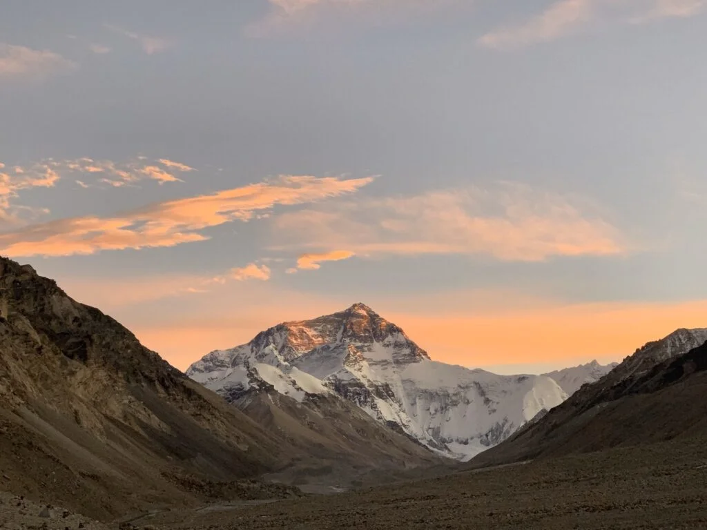Everest evening less cloud