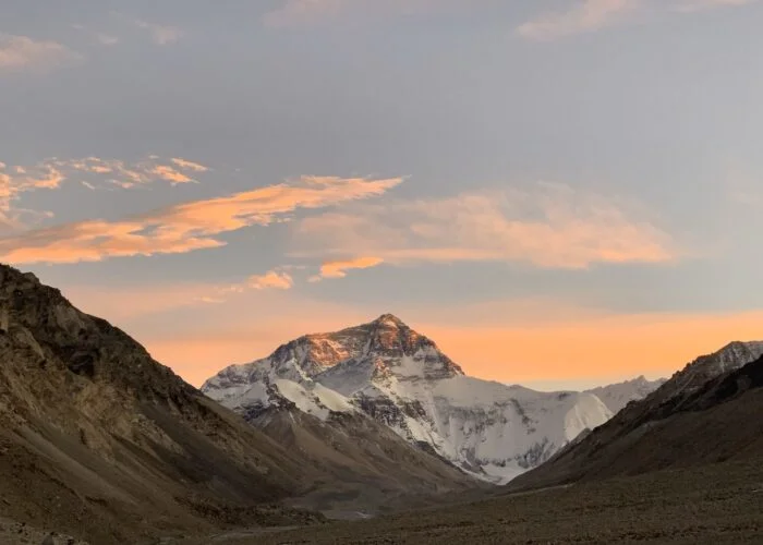 Everest evening less cloud