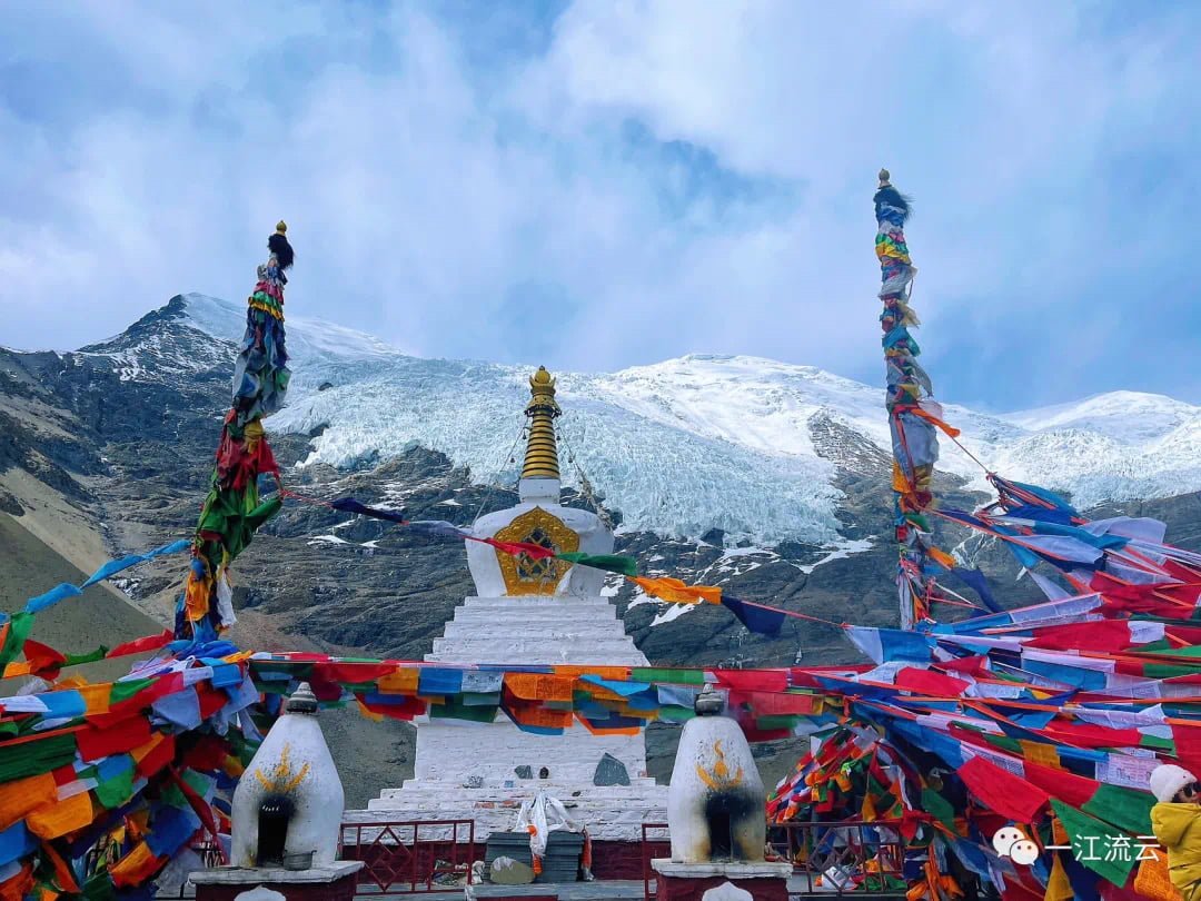 Exploring the Majestic Karola Glacier and Manla Reservoir in Tibet