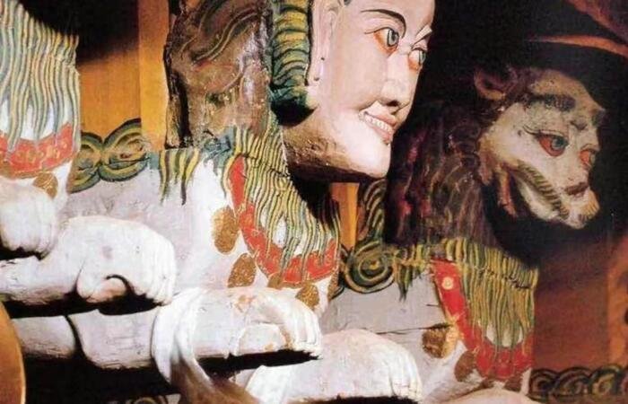 Unveiling the Enigmatic Masterpiece: Sphinx Lion-Human Sculpture in Tibet