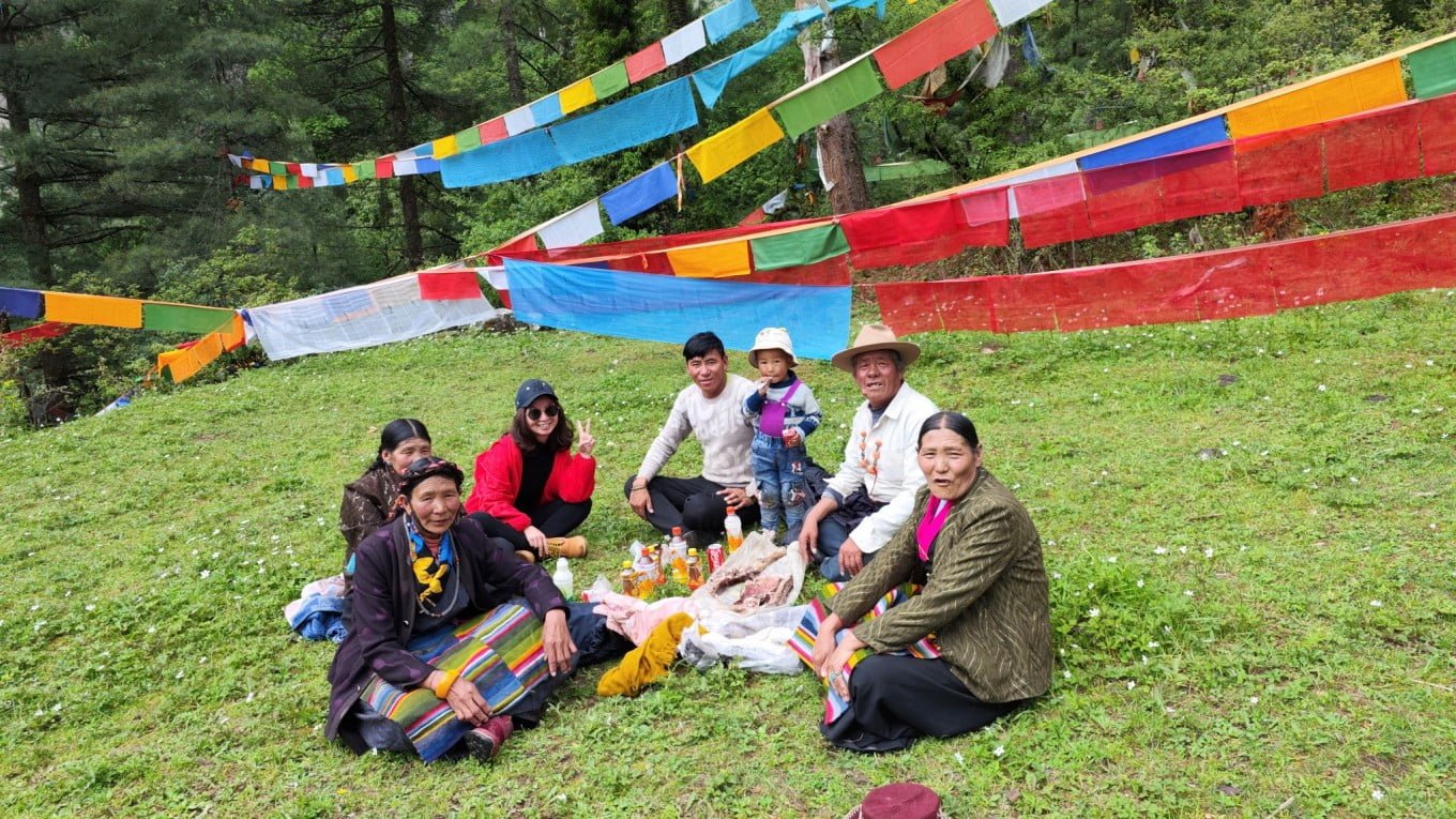 Bordeer People Gyirong