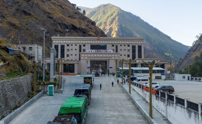 Gyirong border 