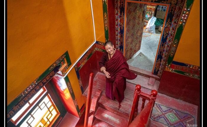 Beautiful nun in tibet