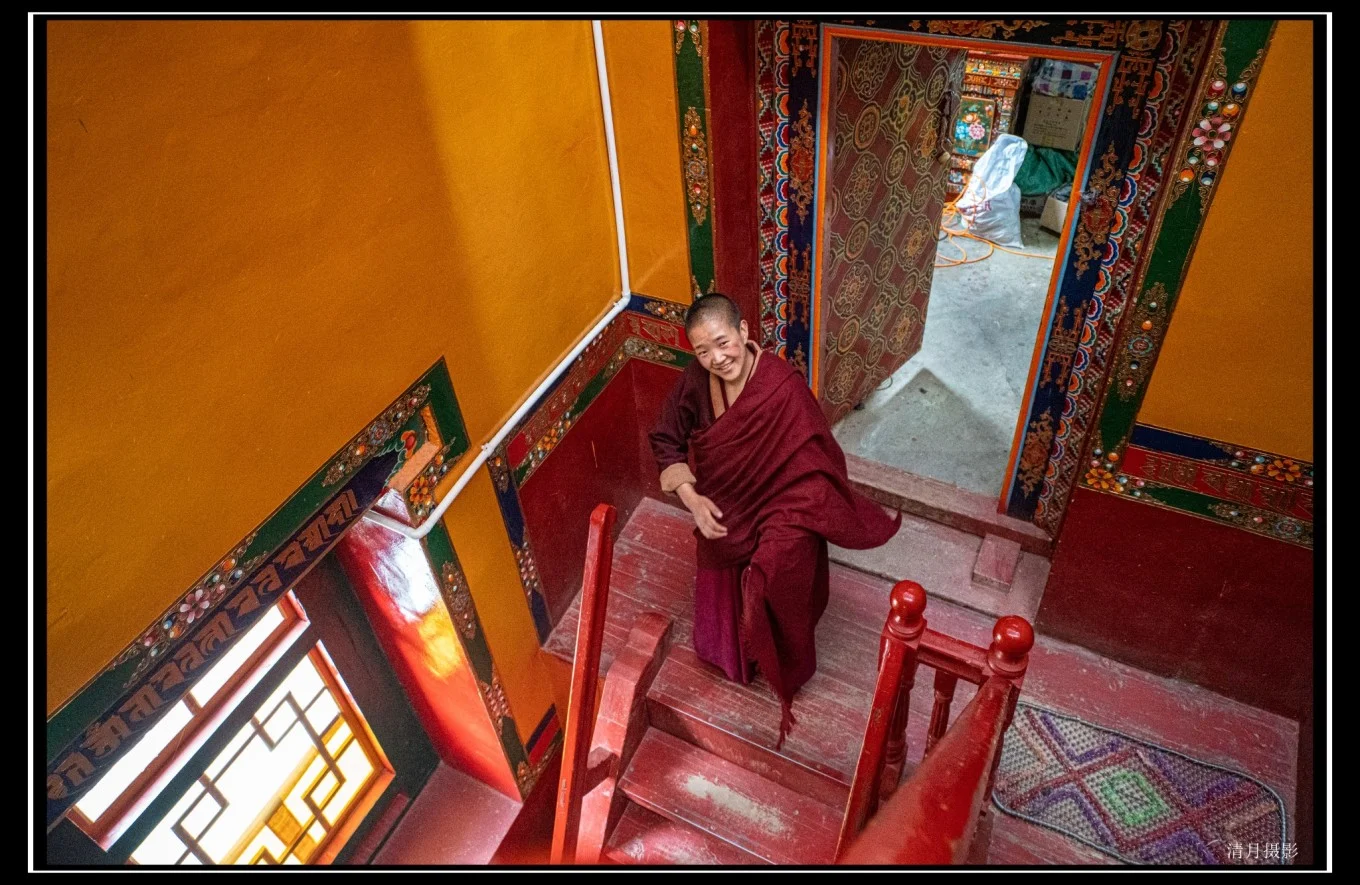 Beautiful nun in tibet