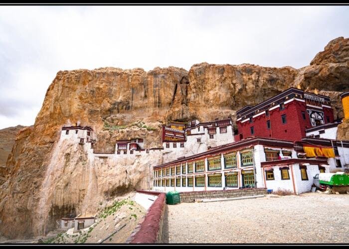 Explore the Popular Spiritual Oasis of Lhodrak Kharchu Temple