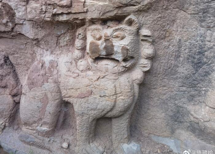 Exploring the Bonna Cliff Carvings: Famous Glimpse Nyingchi