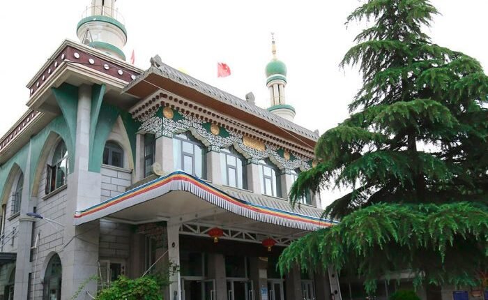 Lhasa Mosque2 700x660 2