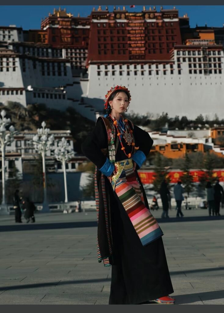 Shigatse Dress78 - Tour Travel Tibet: Expert Tibet Tours & Permits Shigatse Dress78