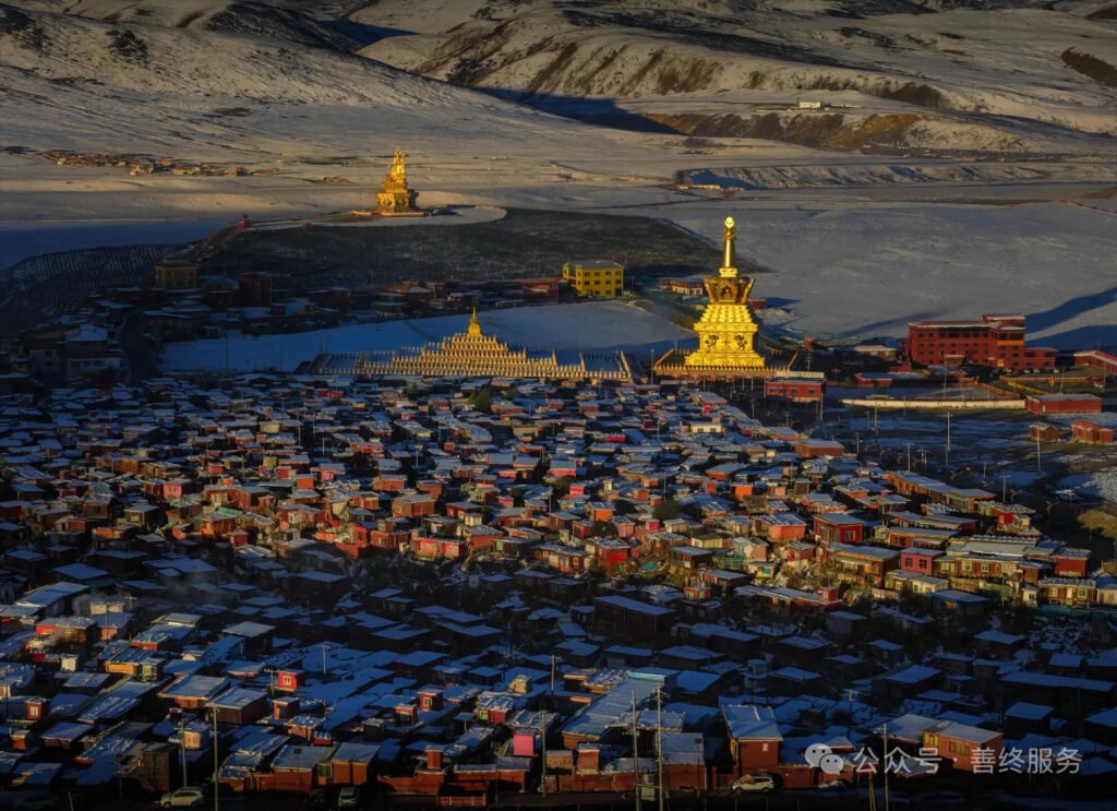 Yarchen Larung Gar12