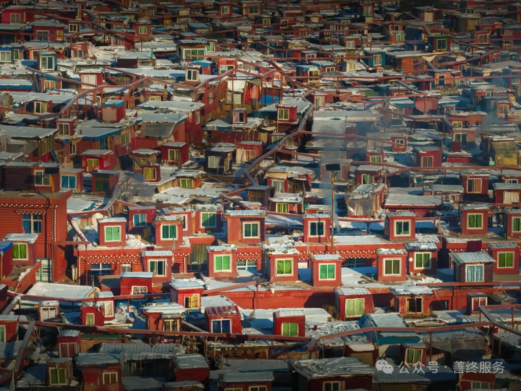 Yarchen Larung Gar13